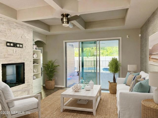 3955 HAMMOCK BLUFF Circle, Jacksonville, FL 32226