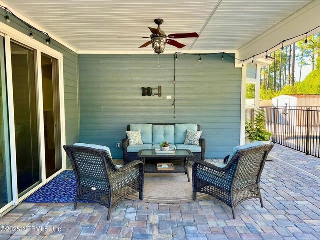 3955 HAMMOCK BLUFF Circle, Jacksonville, FL 32226