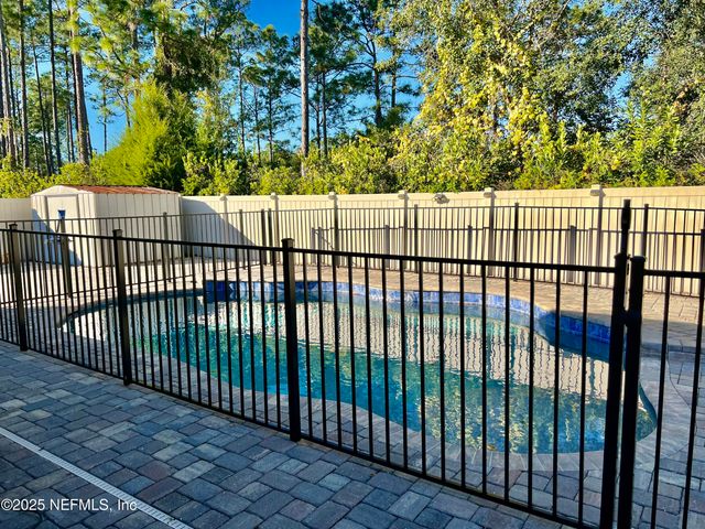 3955 HAMMOCK BLUFF Circle, Jacksonville, FL 32226