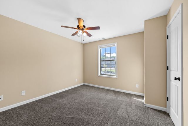 165 Center Pointe Dr Apt A, Clarksville, TN 37040