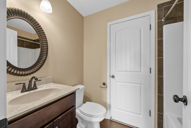 165 Center Pointe Dr Apt A, Clarksville, TN 37040