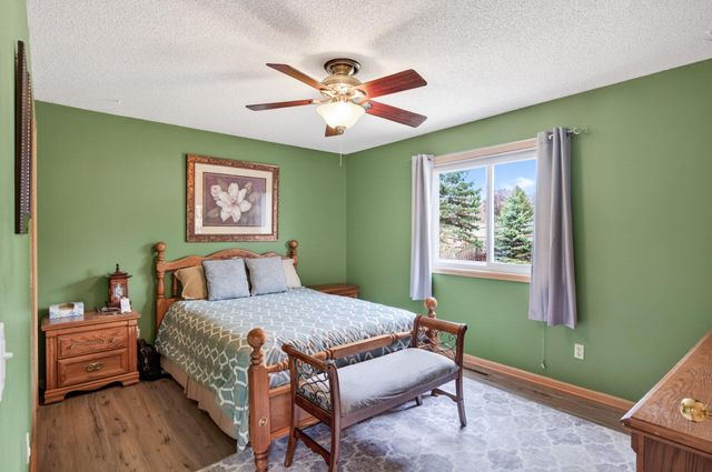 14810 40th Avenue N, Plymouth, MN 55446