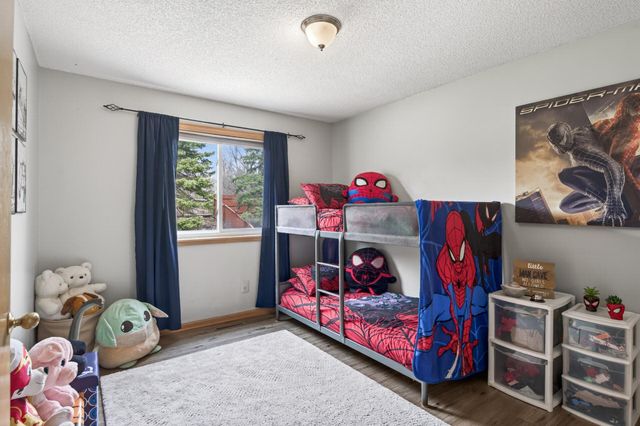 14810 40th Avenue N, Plymouth, MN 55446