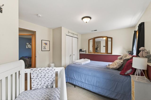 14810 40th Avenue N, Plymouth, MN 55446