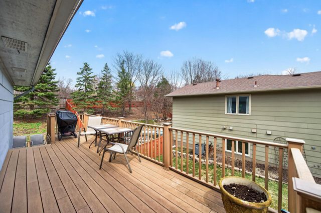 14810 40th Avenue N, Plymouth, MN 55446