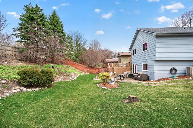 14810 40th Avenue N, Plymouth, MN 55446