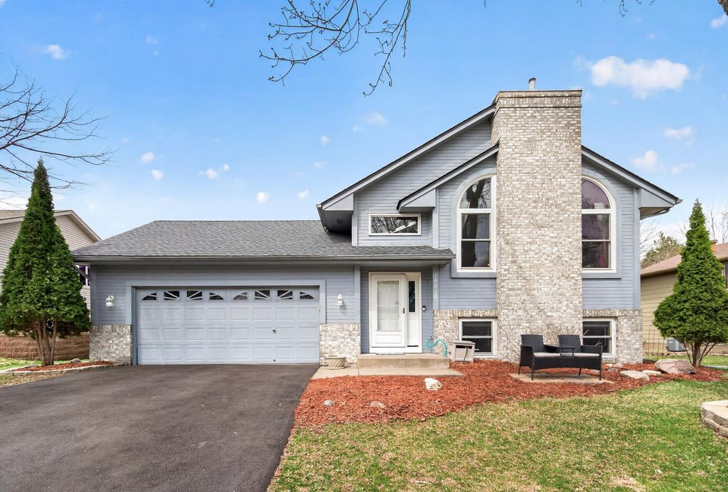 14810 40th Avenue N, Plymouth, MN 55446