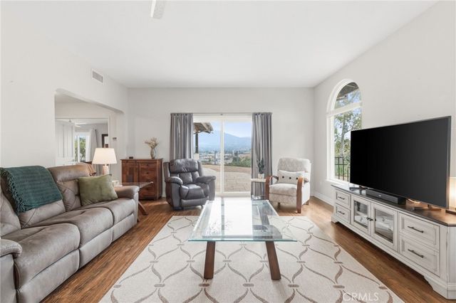 31016 E Sunset Drive N, Redlands, CA 92373