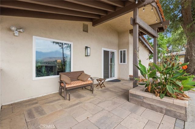 31016 E Sunset Drive N, Redlands, CA 92373