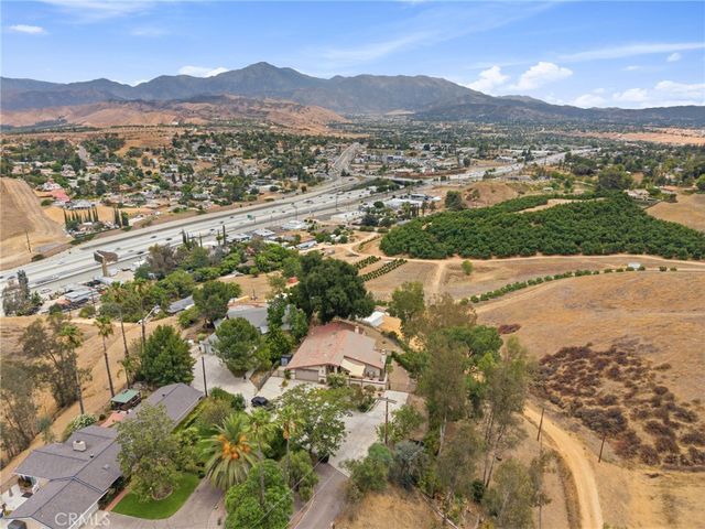 31016 E Sunset Drive N, Redlands, CA 92373
