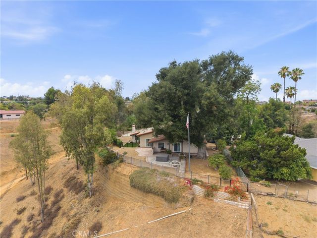 31016 E Sunset Drive N, Redlands, CA 92373