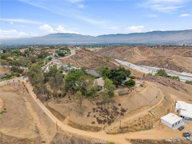 31016 E Sunset Drive N, Redlands, CA 92373
