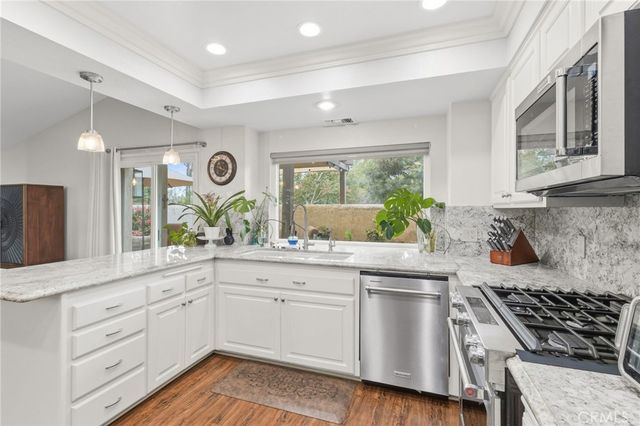 31016 E Sunset Drive N, Redlands, CA 92373