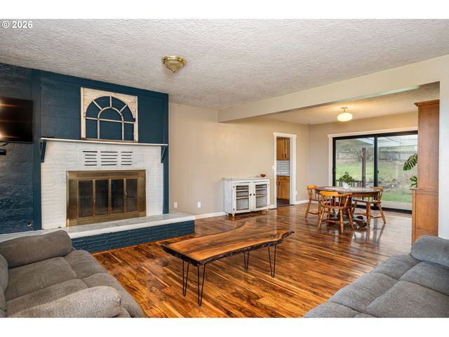 35413 PITTSBURG Rd, St Helens, OR 97051