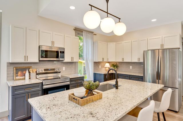 5409 Saint Elmo Avenue, Chattanooga, TN 37409
