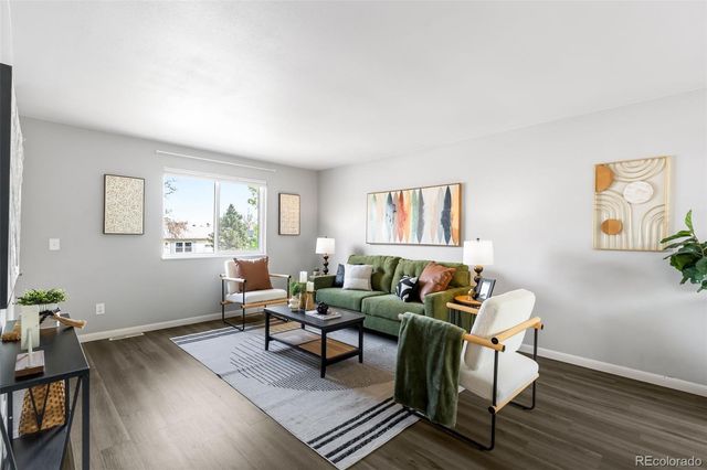 10040 Holland Court, Broomfield, CO 80021