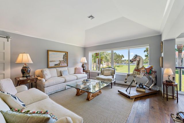 19101 SE Sea Turtle Court 202, Jupiter, FL 33469