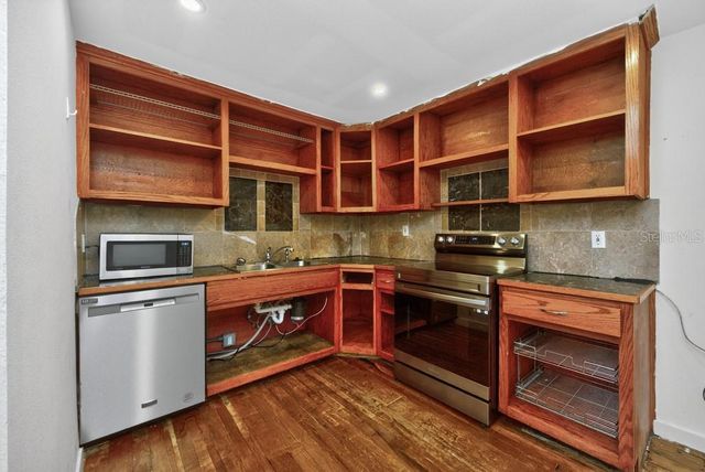 5818 39TH STREET N, St Petersburg, FL 33714