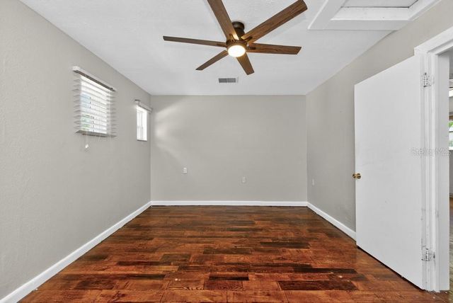 5818 39TH STREET N, St Petersburg, FL 33714