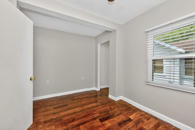 5818 39TH STREET N, St Petersburg, FL 33714