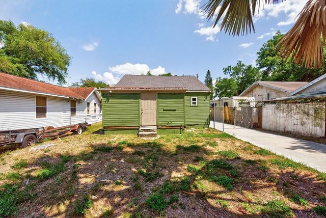 5818 39TH STREET N, St Petersburg, FL 33714