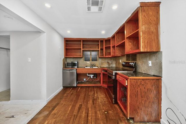 5818 39TH STREET N, St Petersburg, FL 33714