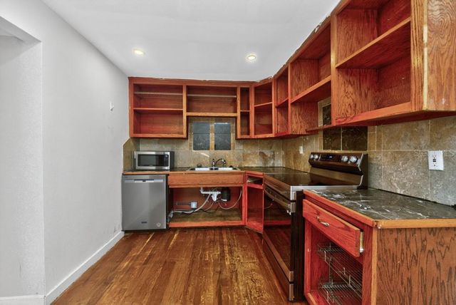 5818 39TH STREET N, St Petersburg, FL 33714