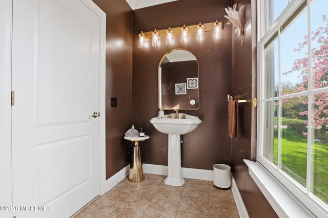 21 Conor Road, Jackson, NJ 08527