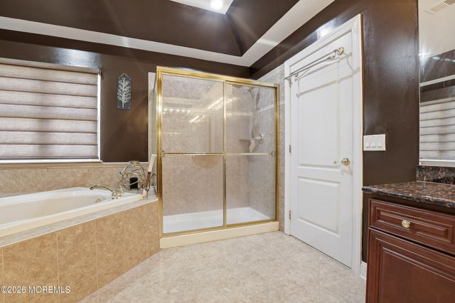 21 Conor Road, Jackson, NJ 08527