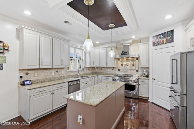 21 Conor Road, Jackson, NJ 08527