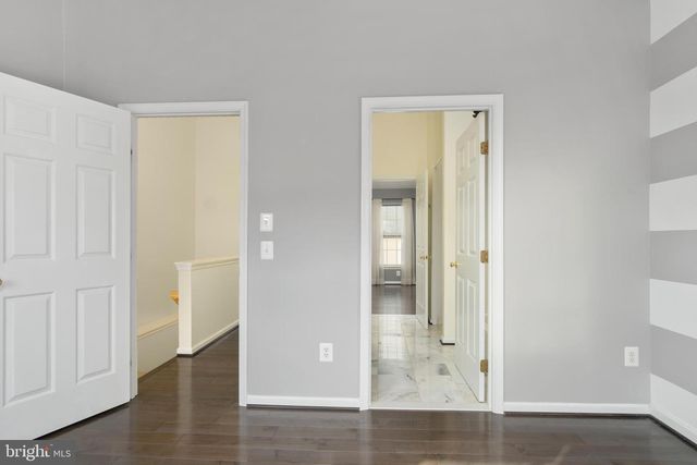 4384 SUTLER HILL SQ, Fairfax, VA 22033