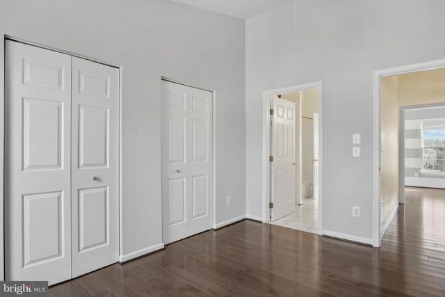 4384 SUTLER HILL SQ, Fairfax, VA 22033