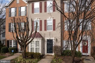 4384 SUTLER HILL SQ, Fairfax, VA 22033
