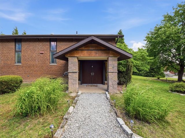 35 Coraopolis Road, Kennedy Twp, PA 15108