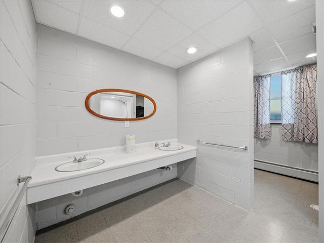 35 Coraopolis Road, Kennedy Twp, PA 15108