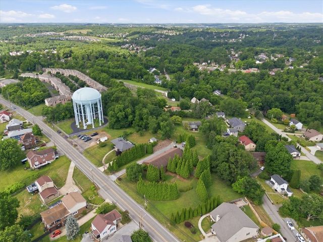 35 Coraopolis Road, Kennedy Twp, PA 15108
