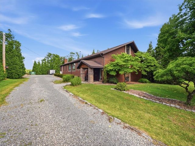 35 Coraopolis Road, Kennedy Twp, PA 15108