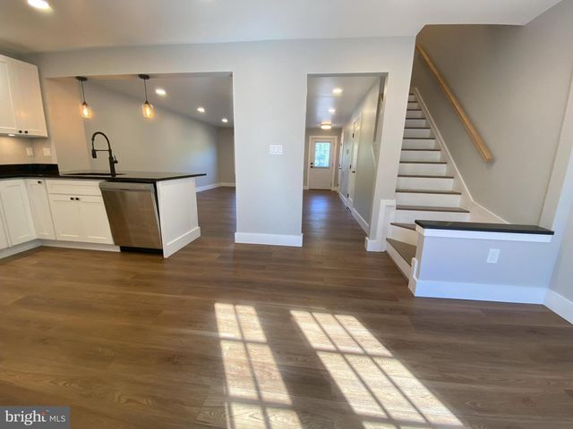1699 HART CT, Crofton, MD 21114