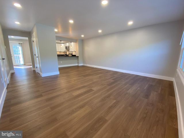1699 HART CT, Crofton, MD 21114