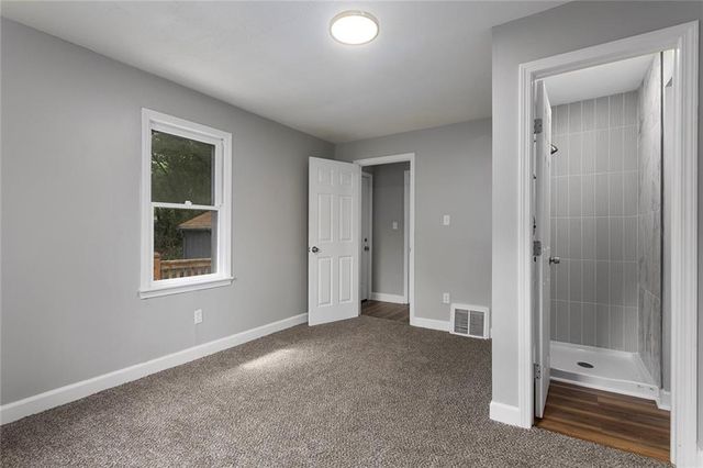 412 N Fairview Avenue, Liberty, MO 64068