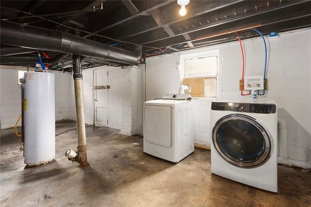 412 N Fairview Avenue, Liberty, MO 64068