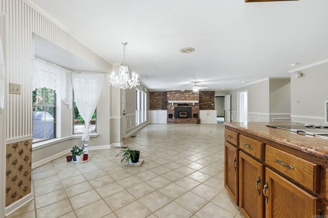 8 Woodsong Drive, Roland, AR 72135