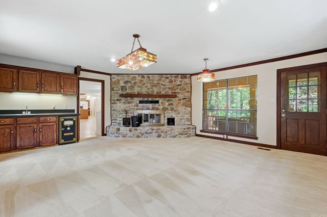8 Woodsong Drive, Roland, AR 72135