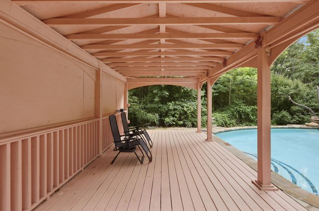 8 Woodsong Drive, Roland, AR 72135