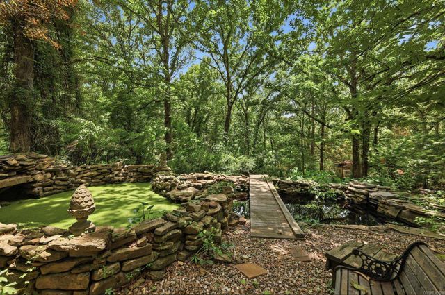 8 Woodsong Drive, Roland, AR 72135