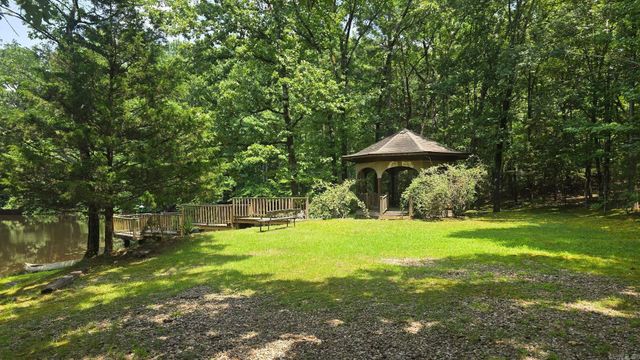 8 Woodsong Drive, Roland, AR 72135