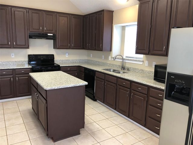 8301 Bells Street, Frisco, TX 75035