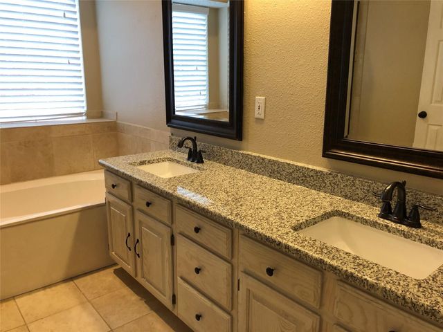 8301 Bells Street, Frisco, TX 75035