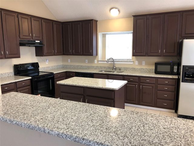 8301 Bells Street, Frisco, TX 75035