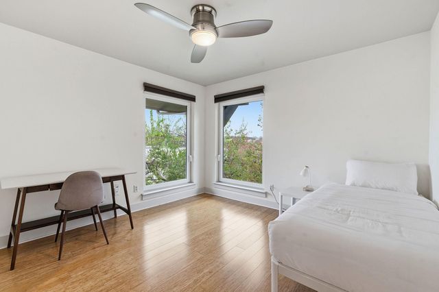616 W Monroe ST, Austin, TX 78704